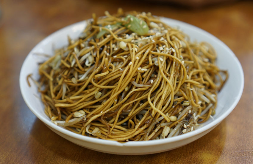 Crispy fried noodles